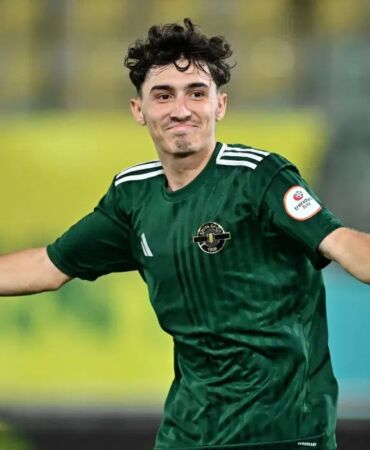 Berat Luş’tan 28 dakikada 4 gol Esenler Erokspor’dan tarihi galibiyet