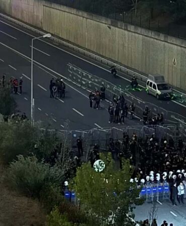 CHP İstanbul İl Başkanlığı polis ablukasında 10 gözaltı!
