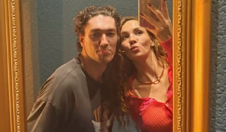 Ebru Şahin’den Riga’da yeni kareler Cedi Osman’la mutluluk pozları