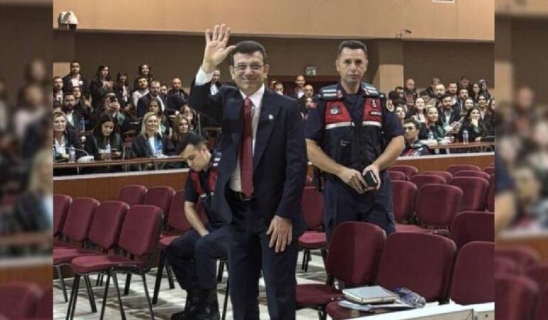 Ekrem İmamoğlu’nun diploma davası başladı Mahkeme salonunda 'Cumhurbaşkanı İmamoğlu' sloganları