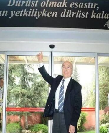 Eski Adana Büyükşehir Belediye Başkanı Aytaç Uçak, kalp krizi geçirdi!