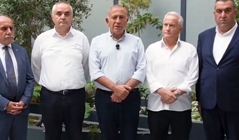 Gürsel Tekin’in ekibinde çatlak Görevden ayrıldı!