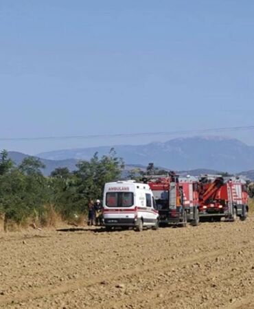 İzmir’de eğitim helikopteri düştü Pilot yaşamını yitirdi!