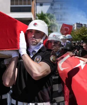 İzmir'de şehit olan polisler son yolculuğuna uğurlandı