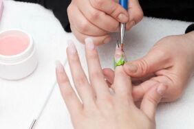 Jel tırnaklara AB yasağı Sağlık endişeleri nedeniyle TPO yasaklandı