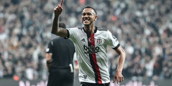 Josef de Souza’dan dikkat çeken paylaşım: Sara ve Talisca ile aynı karede