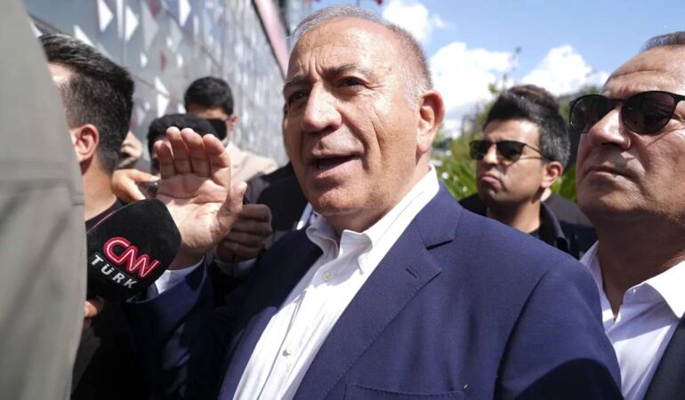 Gürsel Tekin’den ‘paralı figüran’ haberine yanıt: ‘FETÖvari kirli bir tuzak…’
