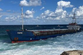 Kocaeli Kandıra’da kuru yük gemisi karaya oturdu! Mürettebat helikopterle kurtarılıyor