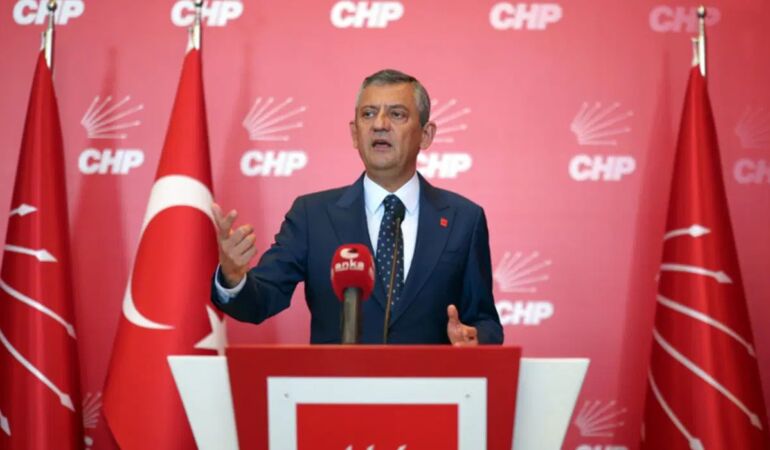 Özgür Özel’den İstanbullulara çağrı: Saat vererek açıkladı!