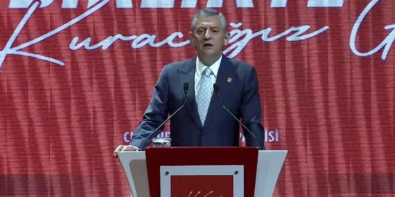 Özgür Özel’den kürsüde Ekrem İmamoğlu mesajı: ‘Tek suçu Cumhurbaşkanlığı’na aday olmak’