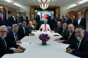 Uçakta Erdoğan’a sorulan sorular önceden mi hazırlanıyor Ahmet Hakan’dan dikkat çeken itiraf!