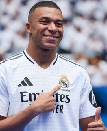 Başakşehir’den Kylian Mbappe’ye yapay zeka sürprizi