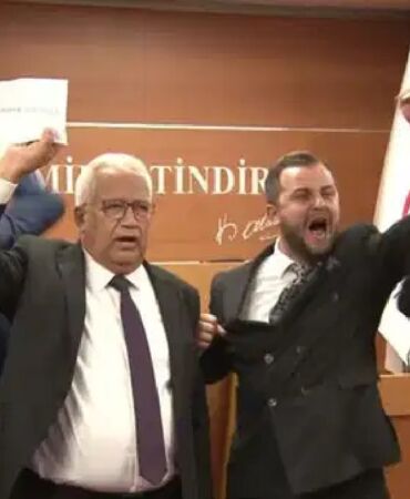 CHP’den Bayrampaşa çıkışı 'Belediyeye alenen çökmeye çalışıyorlar