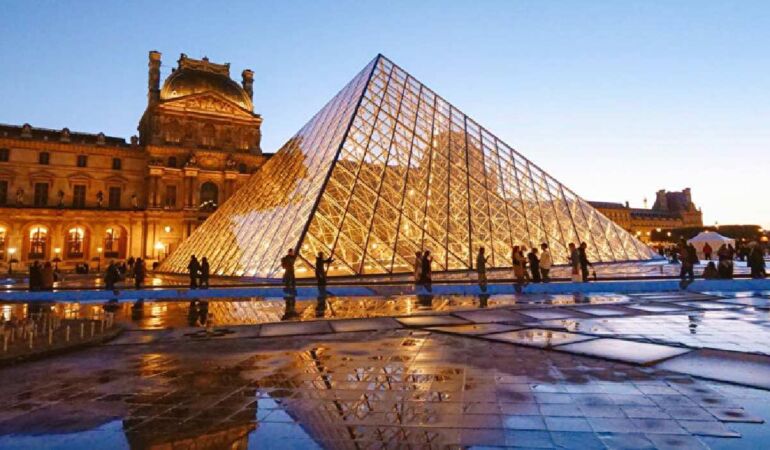 Louvre Müzesi yeniden açıldı 88 milyon avroluk mücevher soygununda yeni gelişme