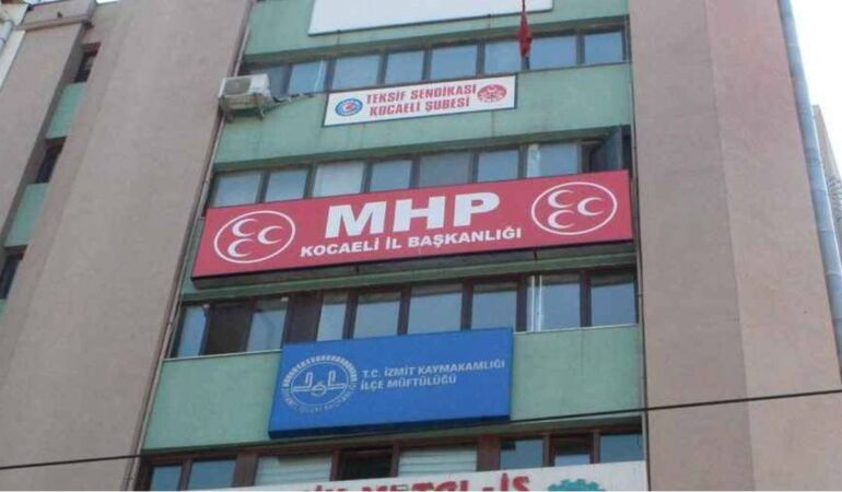 MHP’de istifa depremi: 7 yöneticiden istifa kararı!