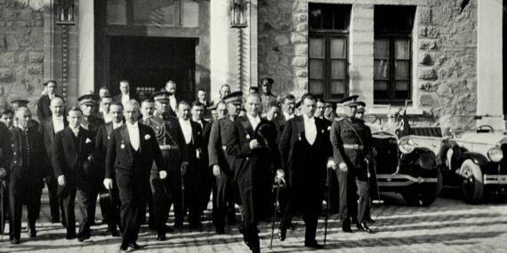 Türkiye Cumhuriyeti’nin 102. yıldönümü kutlu olsun!