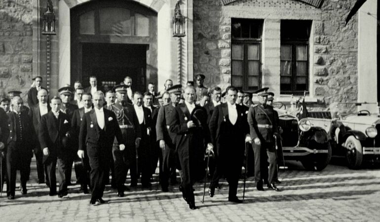 Türkiye Cumhuriyeti’nin 102. yıldönümü kutlu olsun!