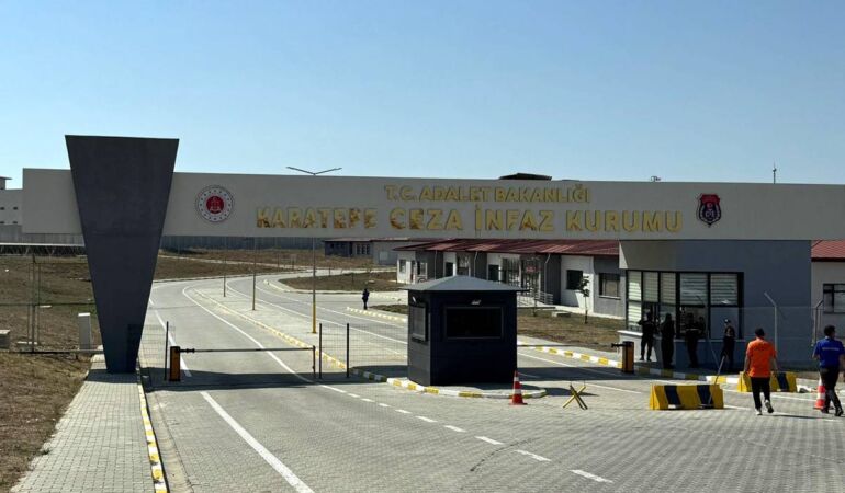Tekirdağ’da infaz koruma memurlarına bıçaklı saldırı!
