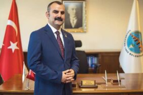 Uzunköprü Belediye Başkanı Ediz Martin