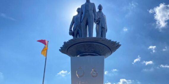 Galatasaray’dan Atatürk, Tevfik Fikret ve Ali Sami Yen için anıt heykel!