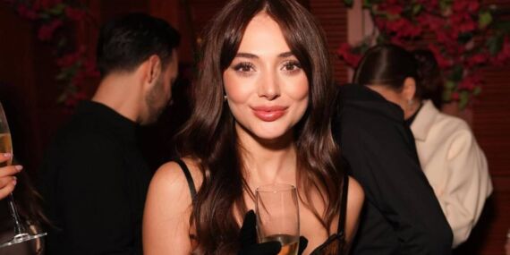 Rabia Soytürk pozlarıyla sosyal medyayı salladı… İddialı tarzıyla dikkatleri çekti!