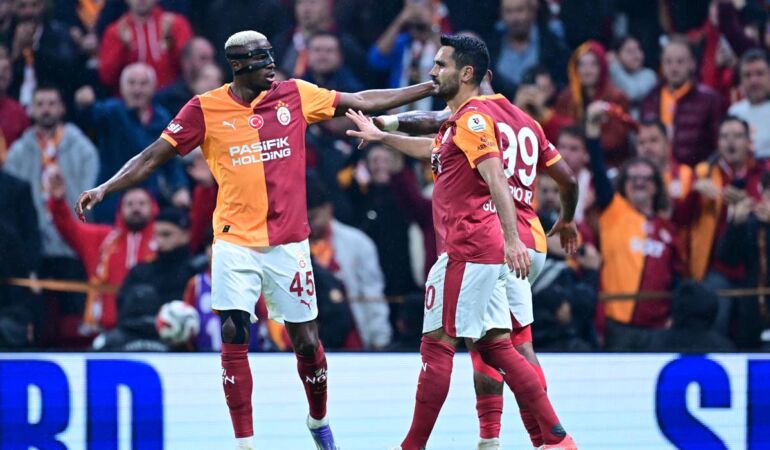 Victor Osimhen’den flaş Napoli açıklaması: ‘Bana köpek muamelesi yaptılar’