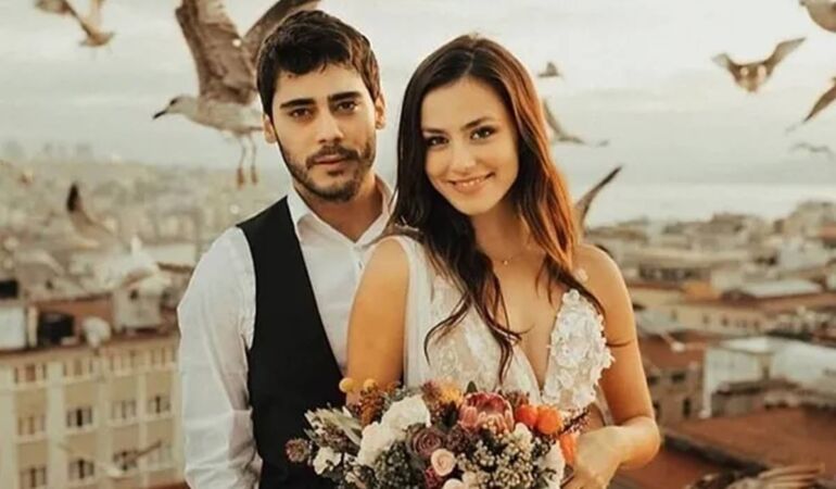 Oyuncu Berkay Hardal ve eşi Dilan Telkök trafik kazası geçirdi!
