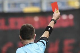 Bolivya Kupası'nda skandal Maç sonrası saha karıştı, 17 kırmızı kart çıktı