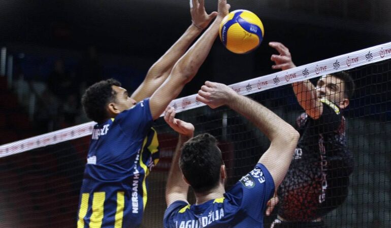 Fenerbahçe Medicana, İstanbul Gençlik’e diş geçiremedi!