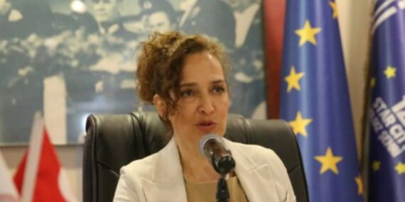 CHP’li Karşıyaka Belediye Başkanı Yıldız Ünsal gözyaşları içinde tehdit edildiğini açıkladı!