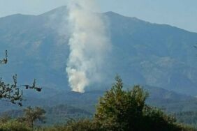 Muğla Seydikemer'de orman yangını Ekipler alevlere müdahale ediyor