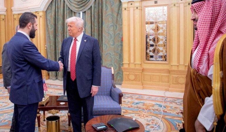 Şara’nın Beyaz Saray’a yan kapıdan girmesi tartışmalara neden oldu: İşte tarihi görüşmeden ayrıntılar…