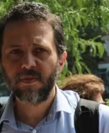 Akademisyen Cenk Yiğiter