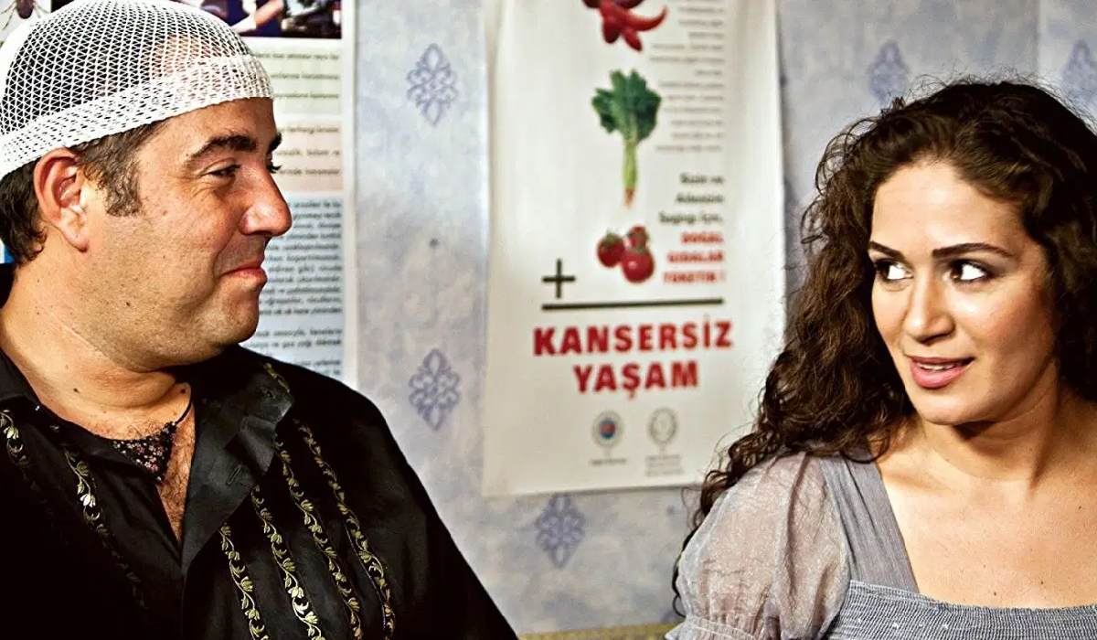 Ata Demirer’den Eyvah Eyvah itirafı “Özge Borak’la ilgisi yok”