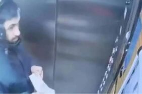 Atatürk portresine tüküren kurye yakalandı Yemek Sepeti'nden açıklama geldi