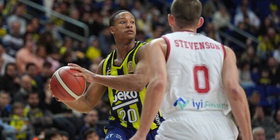 Fenerbahçe Beko, yılı galibiyetle kapattı!