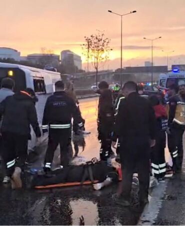 İstanbul'da havaalanı personel servisi kaza yaptı