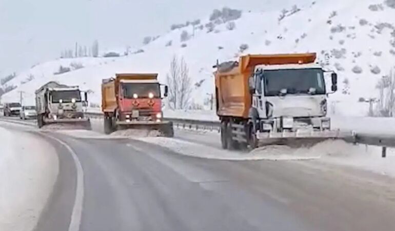 Meteoroloji uyardı! Erzincan’ın yüksek kesimlerinde kar yağışı devam ediyor