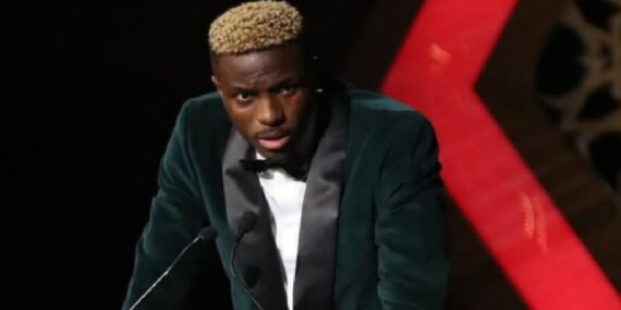 Yılın sporcusu seçildi: Victor Osimhen’den taraftarlara mesaj