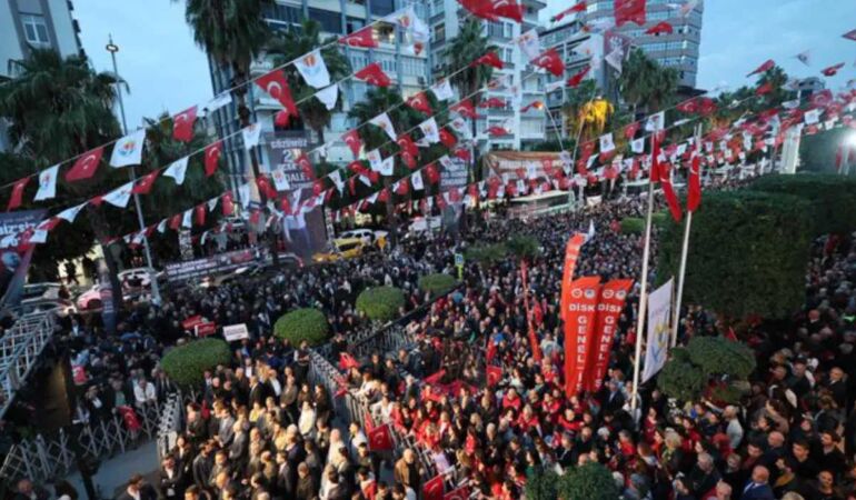 Zeydan Karalar için Adana ayakta 'Haksız tutukluluğa son verilsin'