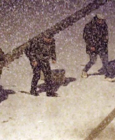 yoğun kar Van’da 206 mahalle ve mezra yolunu kapattı!