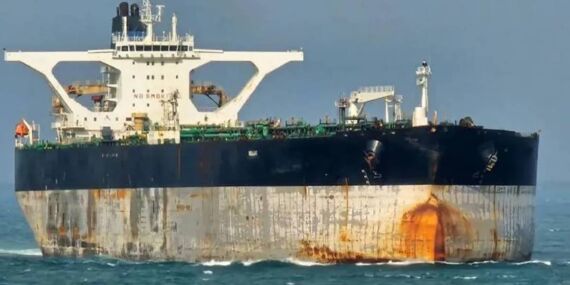 ABD’den Rus bayraklı tankere operasyon!