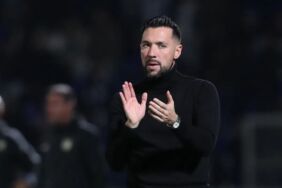 Beşiktaş’a santrfor arayışında kötü haber