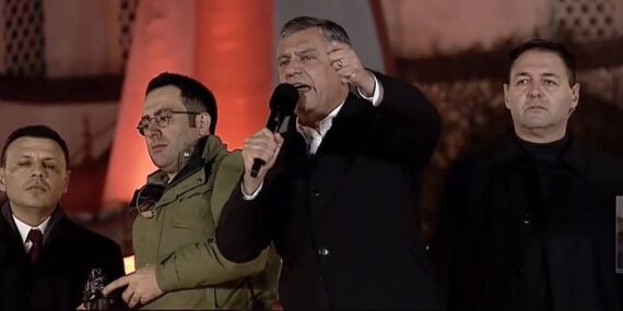 CHP Bağcılar’da: Özgür Özel’den Erdoğan’a ’29 Mart’ teklifi!