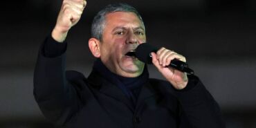 CHP Çekmeköy’de meydandaydı Özgür Özel 'Uçağın sahibi de işletmecisi de AK Partili'