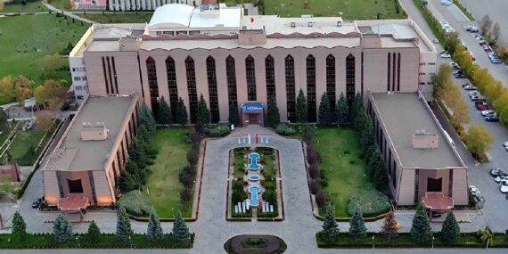 Diyanet’ten tepki çeken harcama: Suudi Arabistan’da 5 yıldızlı otelde 5 milyon TL’lik toplantı!