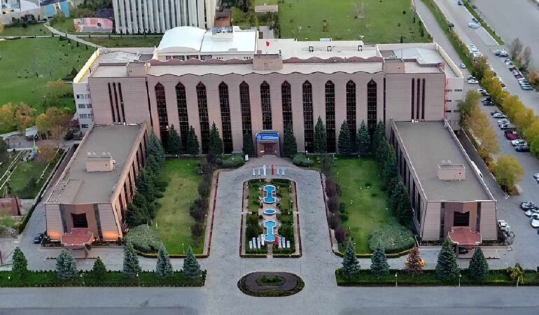 Diyanet'ten tepki çeken harcama Suudi Arabistan'da 5 yıldızlı otelde 5 milyon TL'lik toplantı!