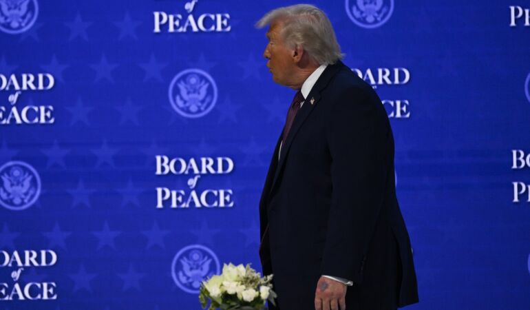 Donald Trump’ın elindeki morluk dikkat çekmişti: Nedeni belli oldu!