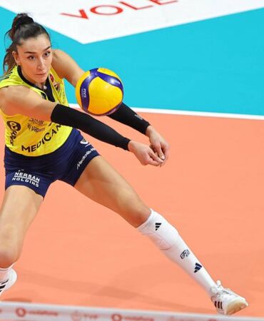Hande Baladın