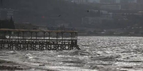 İçişleri Bakanlığı’ndan 13 il için fırtına uyarısı: Geceye kadar sürecek!